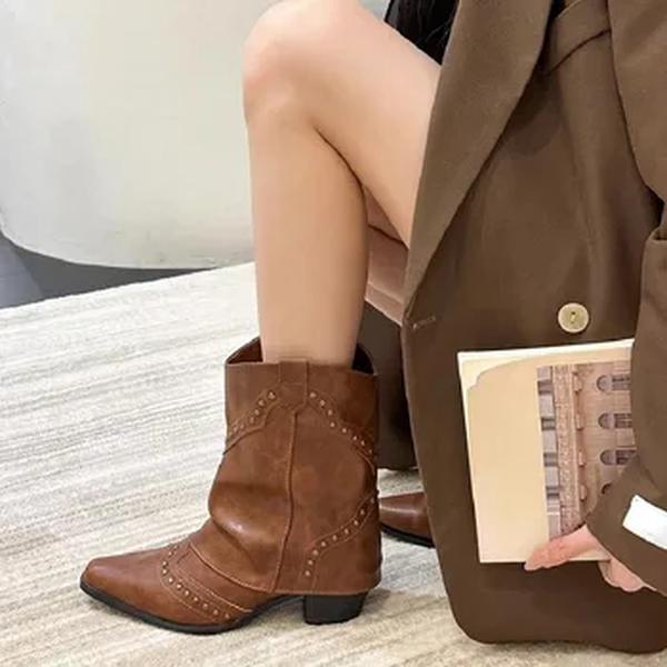 Botas góticas de bezerro médio com rebite feminino, salto grosso retrô, sapato de cowboy ocidental, dedo do pé baixo, rock, novo, outono, inverno, 2023