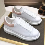 Sapatilhas de couro com renda para homens e mulheres, sapatos casuais luxuosos de camurça veludo preto e branco, sapato designer de moda