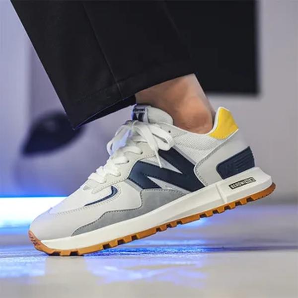 Tênis de corrida respirável masculino e feminino, tênis de casal, tênis de tabuleiro respirável, malha da moda, ao ar livre, alta qualidade, clássico, quatro estações