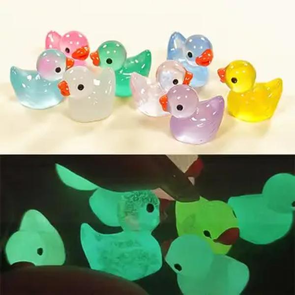 Luminous mini pato micro paisagem, acessórios de bricolage, estatuetas em miniatura, decoração de casa fada, brilho no escuro, estilo misto, 100pcs